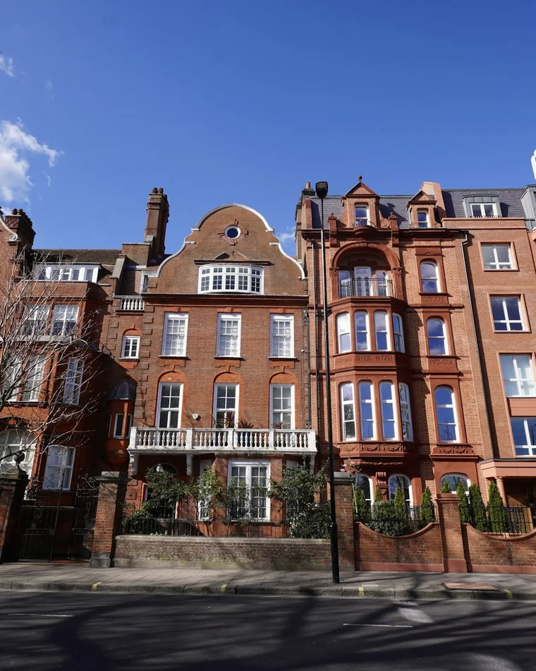 A red brick mansion block of London flats